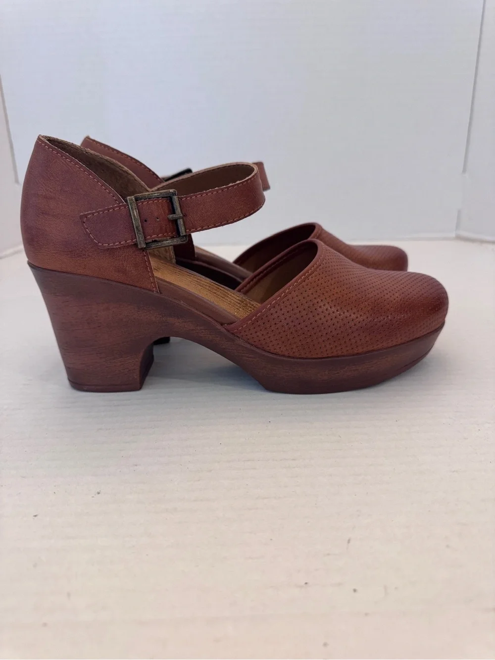 B.O.C Born Gia Womens 9M Brown Closed Toe Comfort Mary Jane Platform Clogs Shoe